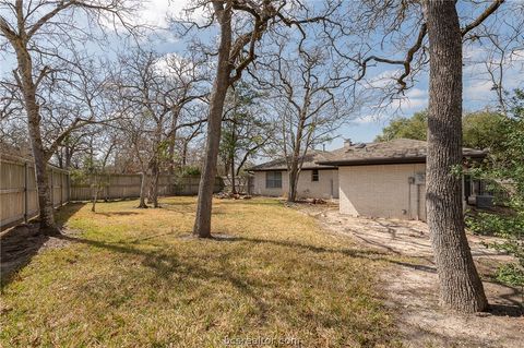 Tiny photo for 1404 Angelina Circle, College Station, TX 77840 (MLS # 26002563)