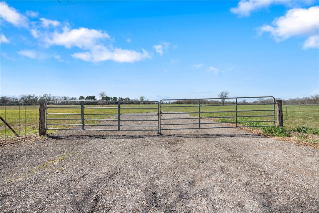 11.01 Acres CR 379