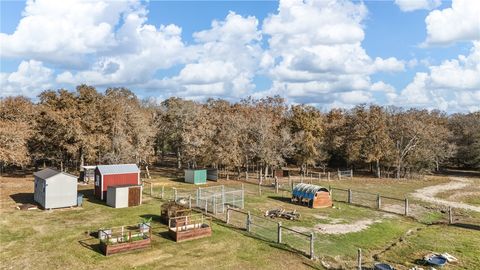 Tiny photo for 2324 County Road 353, Gause, TX 77857 (MLS # 25012793)