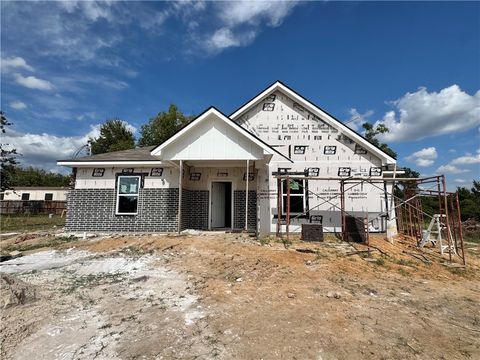 Tiny photo for 602 N Seventh Street, Navasota, TX 77868 (MLS # 25010445)