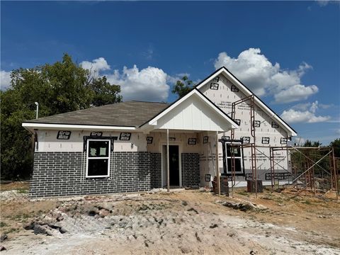 Photo of 602 N Seventh Street, Navasota, TX 77868 (MLS # 25010445)