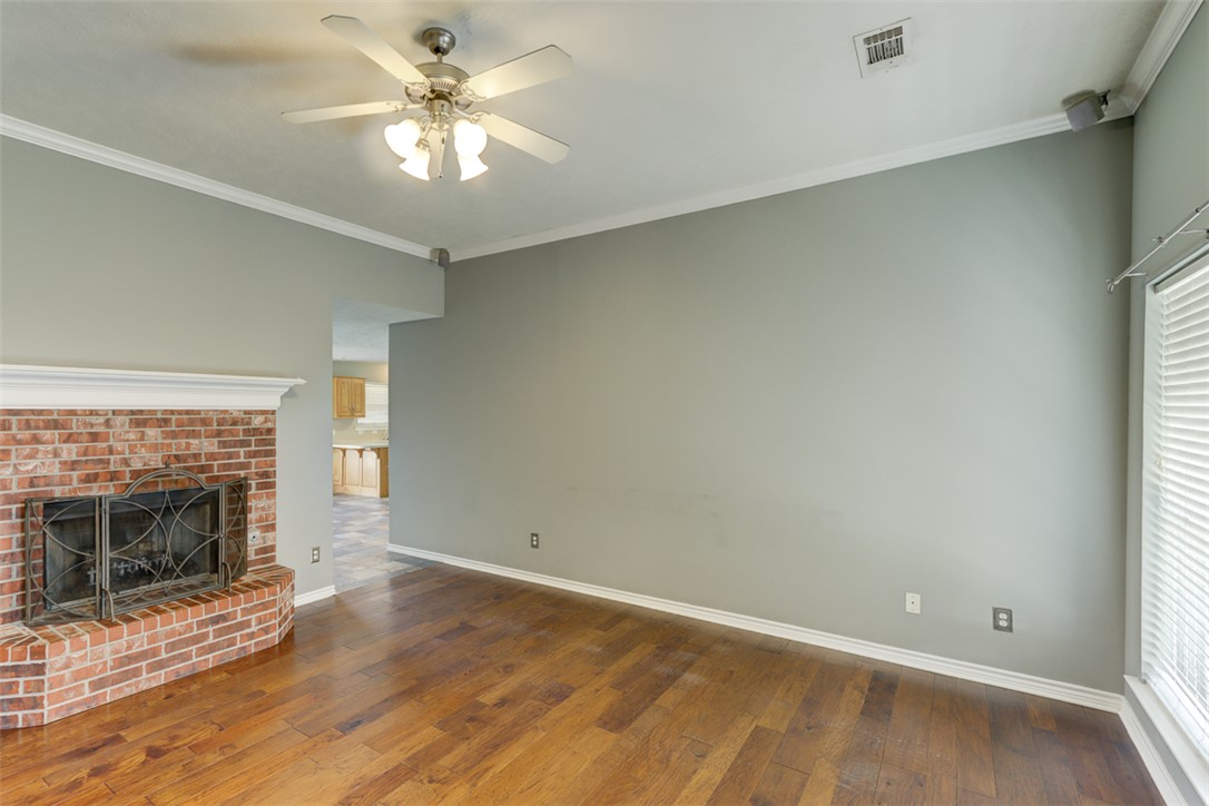 College Station, Texas 77845, United States, 4 Bedrooms Bedrooms, ,2 BathroomsBathrooms,Residential,Active,193030