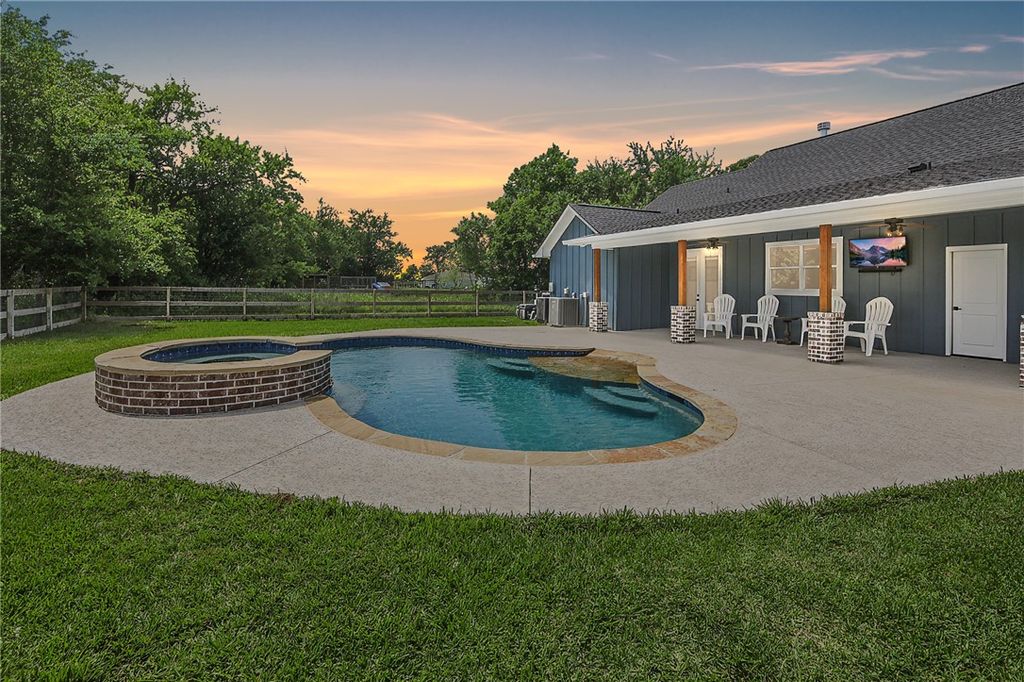 Photo of 4902 County Road 128, Iola, TX 77861 (MLS # 26004613)