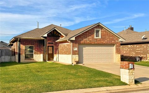 Photo of 1005 Copperas Bend Bnd, Caldwell, TX 77836 (MLS # 25011913)