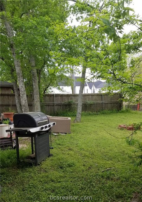 Tiny photo for 209 Richards St, College Station, TX 77840 (MLS # 26003467)