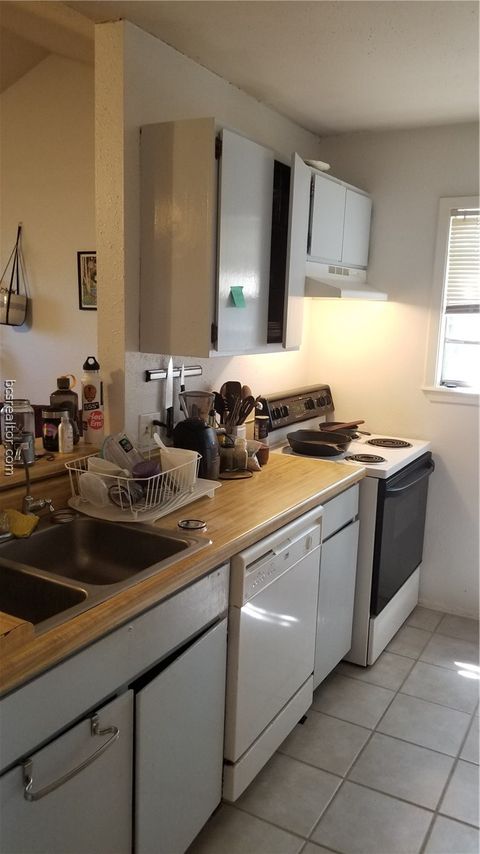 Tiny photo for 209 Richards St, College Station, TX 77840 (MLS # 26003467)