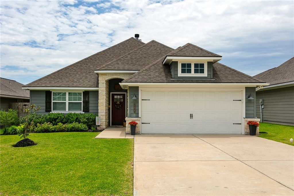 Photo of 3425 Alsace Court, Bryan, TX 77808 (MLS # 26005951)