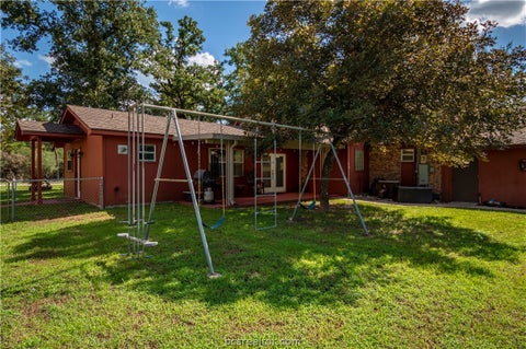 Tiny photo for 2 Valley View Vw, Hilltop Lakes, TX 77871 (MLS # 26011416)