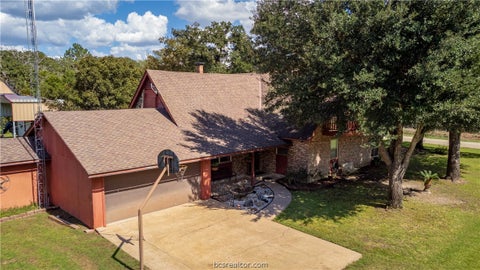 Tiny photo for 2 Valley View Vw, Hilltop Lakes, TX 77871 (MLS # 26011416)