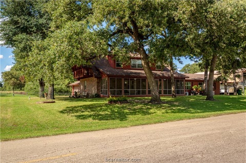 Tiny photo for 2 Valley View Vw, Hilltop Lakes, TX 77871 (MLS # 26011416)