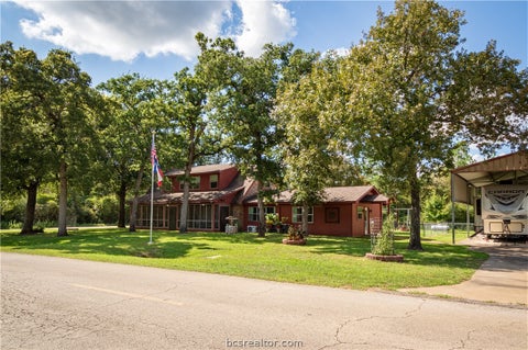 Tiny photo for 2 Valley View Vw, Hilltop Lakes, TX 77871 (MLS # 26011416)