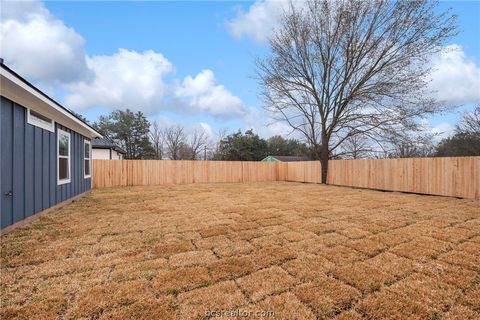 Tiny photo for 205 Lock Lane, Bryan, TX 77803 (MLS # 26002288)