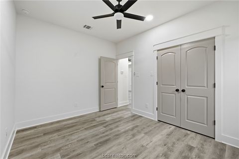 Tiny photo for 205 Lock Lane, Bryan, TX 77803 (MLS # 26002288)
