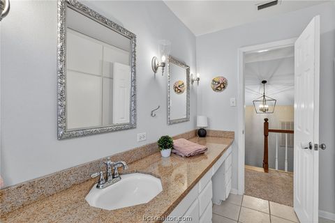 Tiny photo for 913 Park Lane, Bryan, TX 77802 (MLS # 26003887)