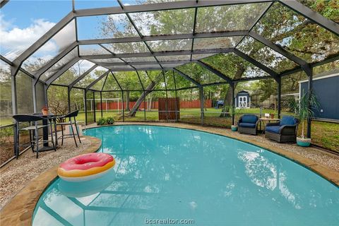 Tiny photo for 913 Park Lane, Bryan, TX 77802 (MLS # 26003887)