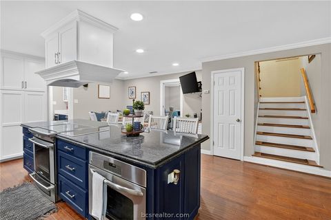 Tiny photo for 913 Park Lane, Bryan, TX 77802 (MLS # 26003887)