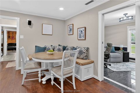 Tiny photo for 913 Park Lane, Bryan, TX 77802 (MLS # 26003887)