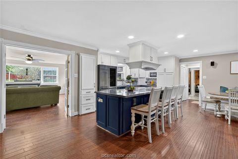 Tiny photo for 913 Park Lane, Bryan, TX 77802 (MLS # 26003887)