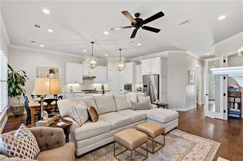 Tiny photo for 2816 Maroon Court, Bryan, TX 77807 (MLS # 26003698)