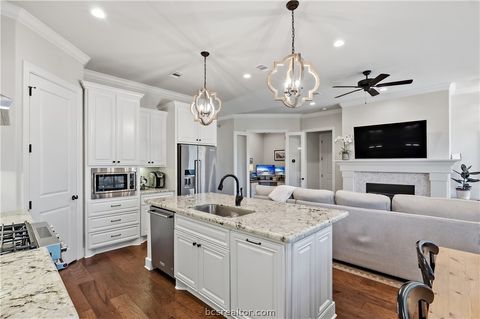 Tiny photo for 2816 Maroon Court, Bryan, TX 77807 (MLS # 26003698)