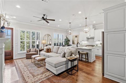 Tiny photo for 2816 Maroon Court, Bryan, TX 77807 (MLS # 26003698)