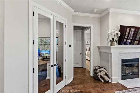 Tiny photo for 2816 Maroon Court, Bryan, TX 77807 (MLS # 26003698)