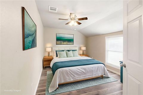 Tiny photo for 806 Walnut Street, Bryan, TX 77803 (MLS # 26000666)