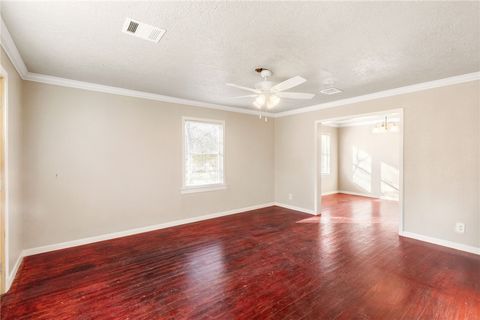 Tiny photo for 806 Walnut Street, Bryan, TX 77803 (MLS # 26000666)