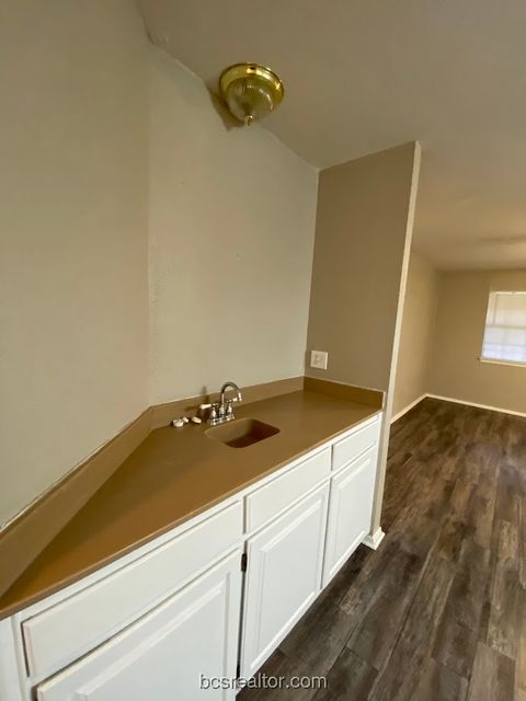 Tiny photo for 1305 W Villa Maria Road #E202, Bryan, TX 77801 (MLS # 26001233)