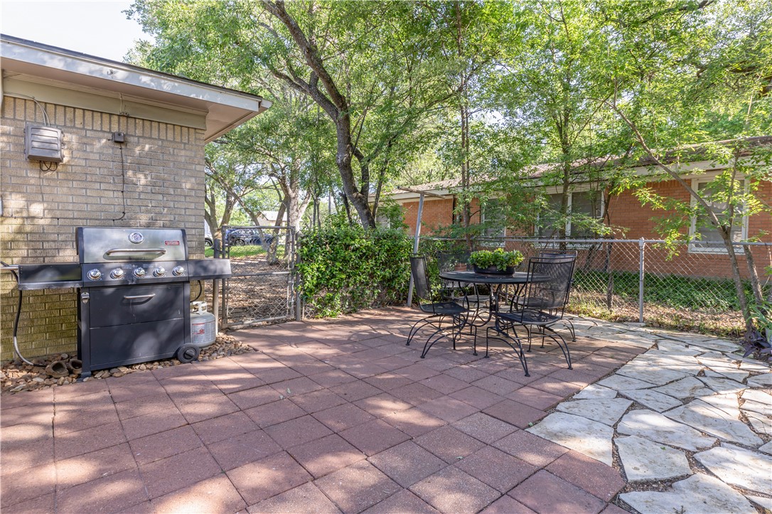 College Station, Texas 77840, United States, 3 Bedrooms Bedrooms, ,2 BathroomsBathrooms,Residential,Pending,117042