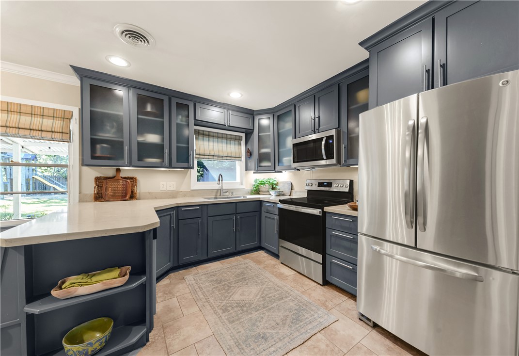 College Station, Texas 77840, United States, 3 Bedrooms Bedrooms, ,2 BathroomsBathrooms,Residential,Pending,117042