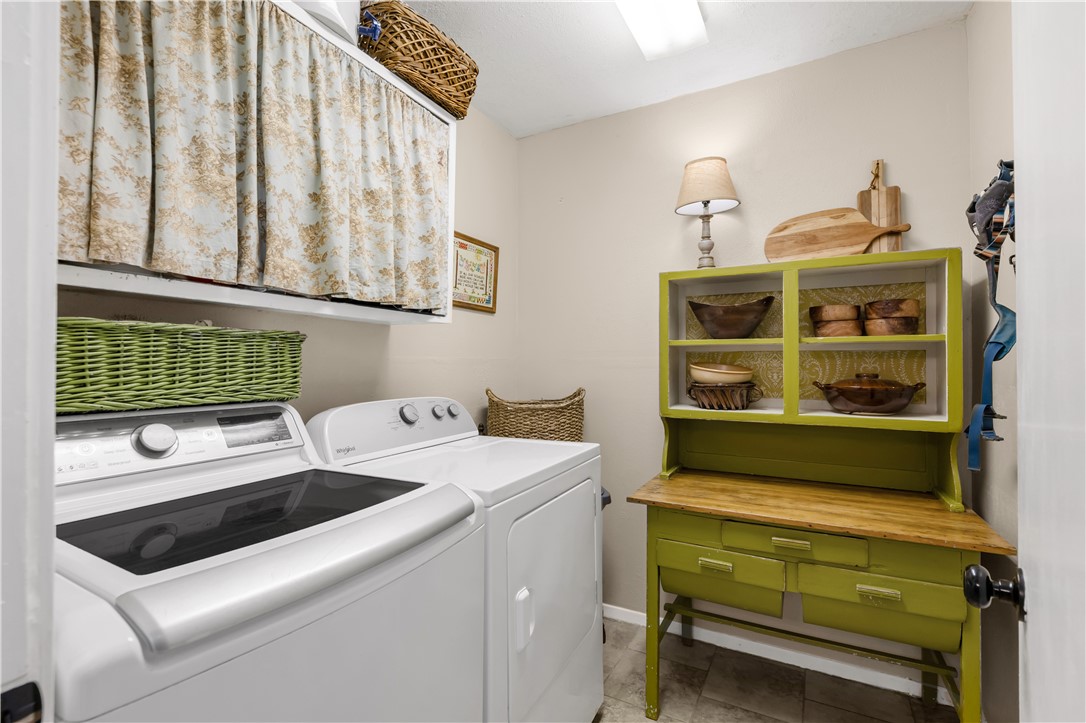 College Station, Texas 77840, United States, 3 Bedrooms Bedrooms, ,2 BathroomsBathrooms,Residential,Pending,117042