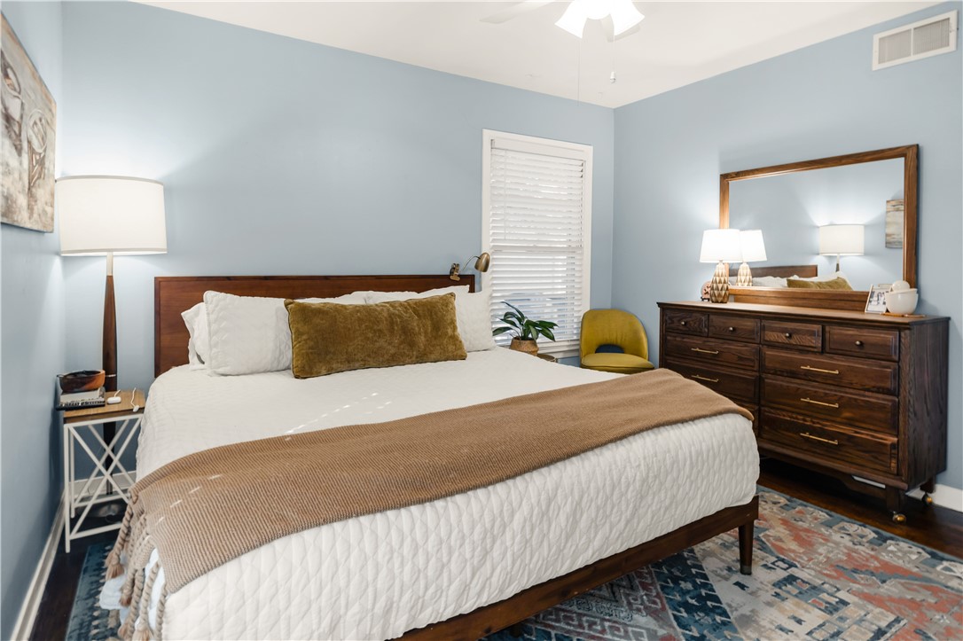 College Station, Texas 77840, United States, 3 Bedrooms Bedrooms, ,2 BathroomsBathrooms,Residential,Pending,117042