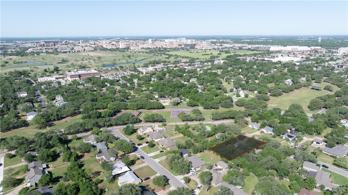 College Station, Texas 77840, United States, 3 Bedrooms Bedrooms, ,2 BathroomsBathrooms,Residential,Pending,117042