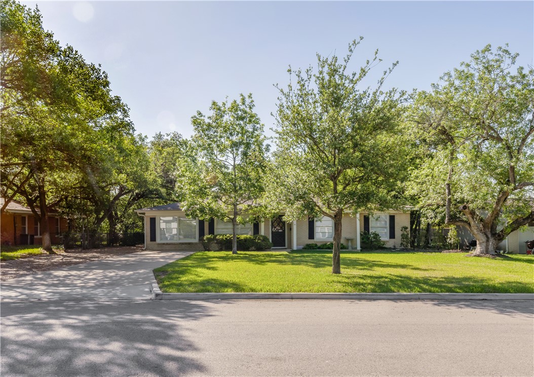 College Station, Texas 77840, United States, 3 Bedrooms Bedrooms, ,2 BathroomsBathrooms,Residential,Pending,117042