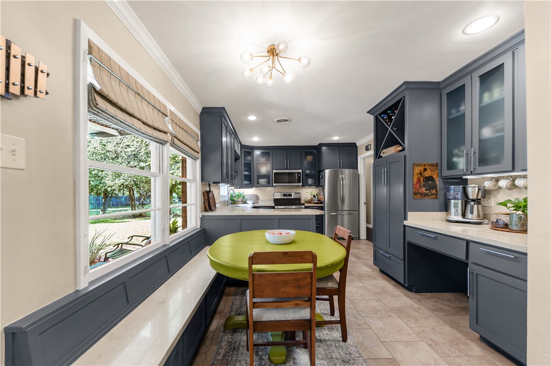 College Station, Texas 77840, United States, 3 Bedrooms Bedrooms, ,2 BathroomsBathrooms,Residential,Pending,117042