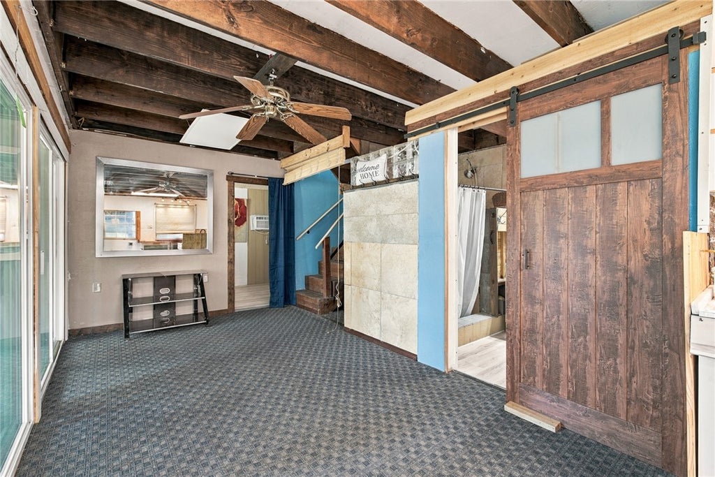 Photo of 317 Beaver Landing Lndg, Caldwell, TX 77836 (MLS # 26012678)