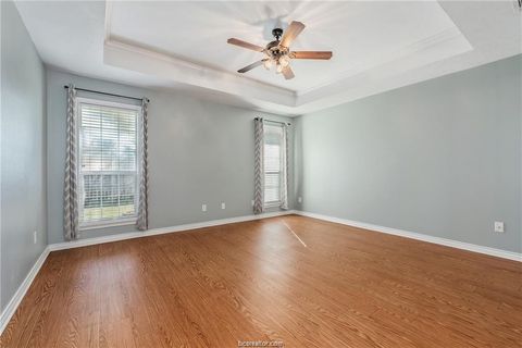 Tiny photo for 914 Gardenia Street, College Station, TX 77845 (MLS # 26000468)