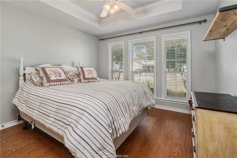 Tiny photo for 914 Gardenia Street, College Station, TX 77845 (MLS # 26000468)