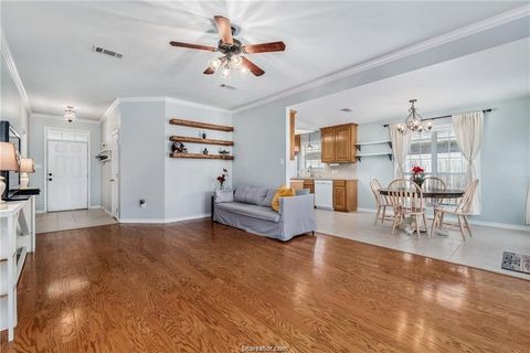 Tiny photo for 914 Gardenia Street, College Station, TX 77845 (MLS # 26000468)