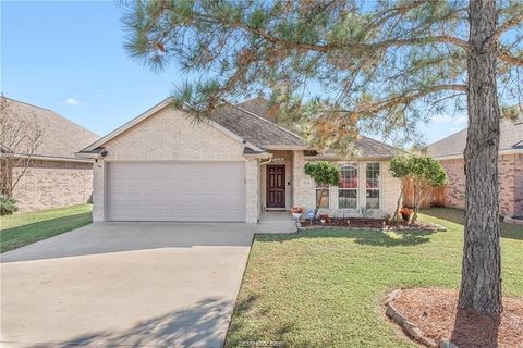Photo of 914 Gardenia Street, College Station, TX 77845 (MLS # 26000468)