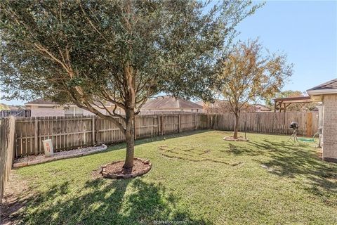 Tiny photo for 914 Gardenia Street, College Station, TX 77845 (MLS # 26000468)