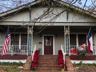 Photo of 607 W Fox Street, Caldwell, TX 77836 (MLS # 26012691)