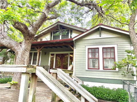 Tiny photo for 607 W Fox Street, Caldwell, TX 77836 (MLS # 26012691)
