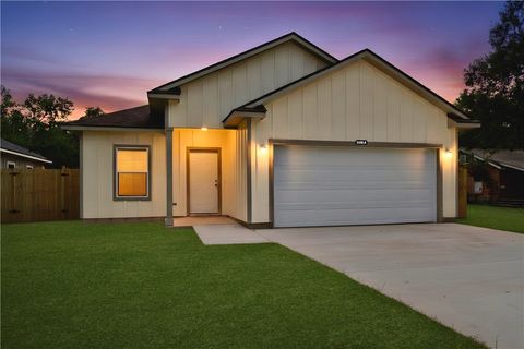 Photo of 1108 Richard Street #A, Bryan, TX 77803 (MLS # 26000267)