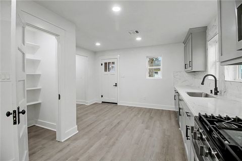 Tiny photo for 902 Post Oak Street, Hearne, TX 77859 (MLS # 26000980)