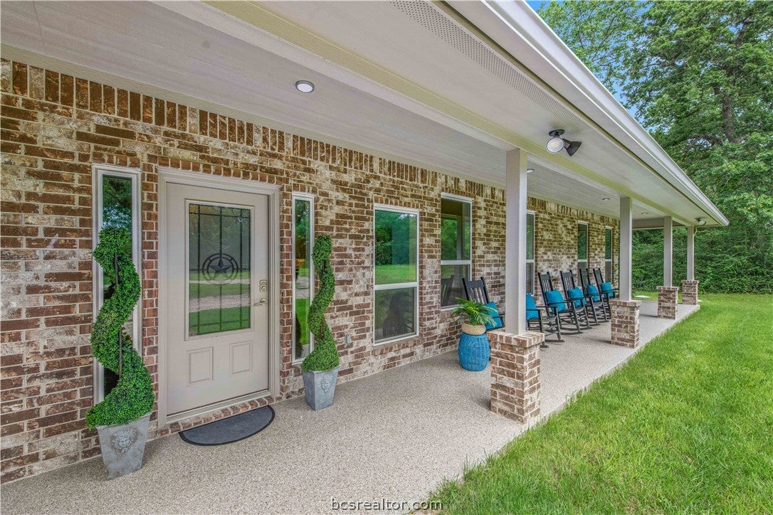 10250 Dogwood Trail