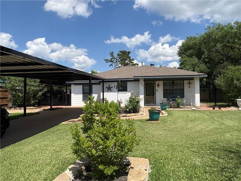 Tiny photo for 1501 Maple Drive, Bryan, TX 77803 (MLS # 26004332)