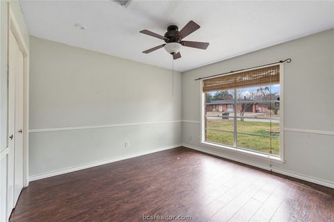 Tiny photo for 3917 Hilltop Drive, Bryan, TX 77801 (MLS # 26001662)