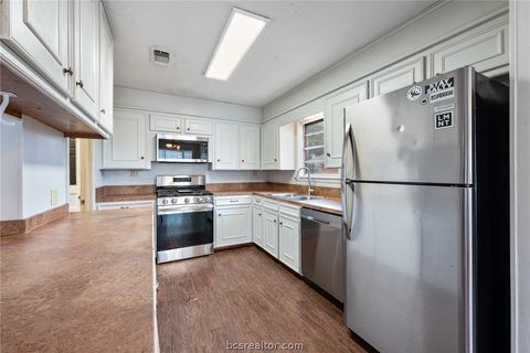 Tiny photo for 3917 Hilltop Drive, Bryan, TX 77801 (MLS # 26001662)